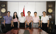 何真会见省社会政策研究会常务副会长兼秘书长黄乐庆一行