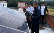 河源市科协到梅花村验收贫困户太阳能热水器扶贫项目